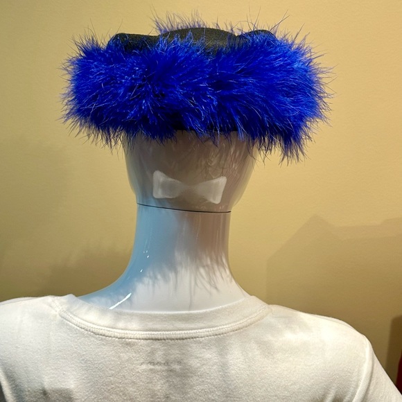 SOLD 🌟2xHP🌟VTG 1940-50s Blue Ostrich Feather Black Wool Pillbox Hat USA - Picture 16 of 16